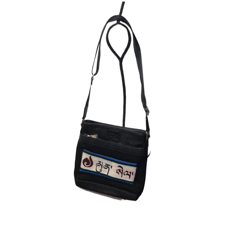 NWT Tibetan Design Shoulder Crossbody Leather & Wool Bag With Zipper Closure